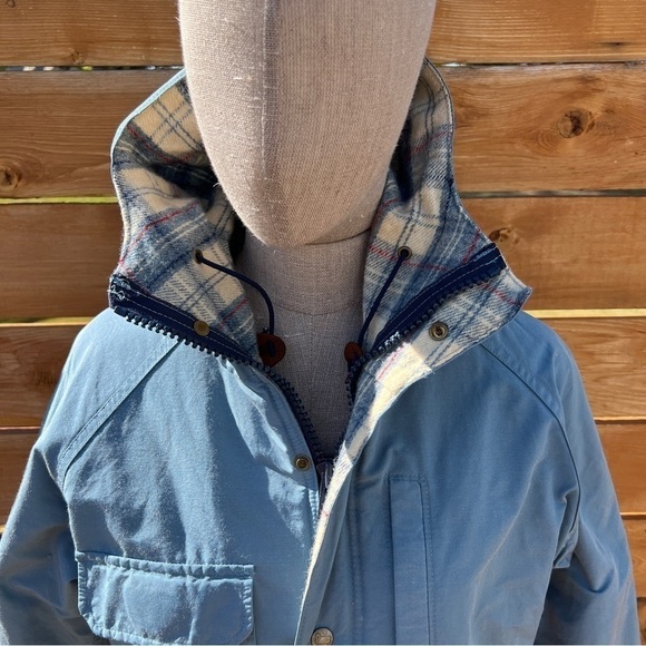 Woolrich Vintage Full Zip/Snap-Up Plaid Blanket Lined Hooded Jacket - Picture 2 of 15